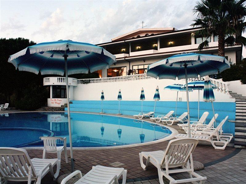 Villaggio Pineta Petto Bianco カーポ・ヴァチカーノ エクステリア 写真