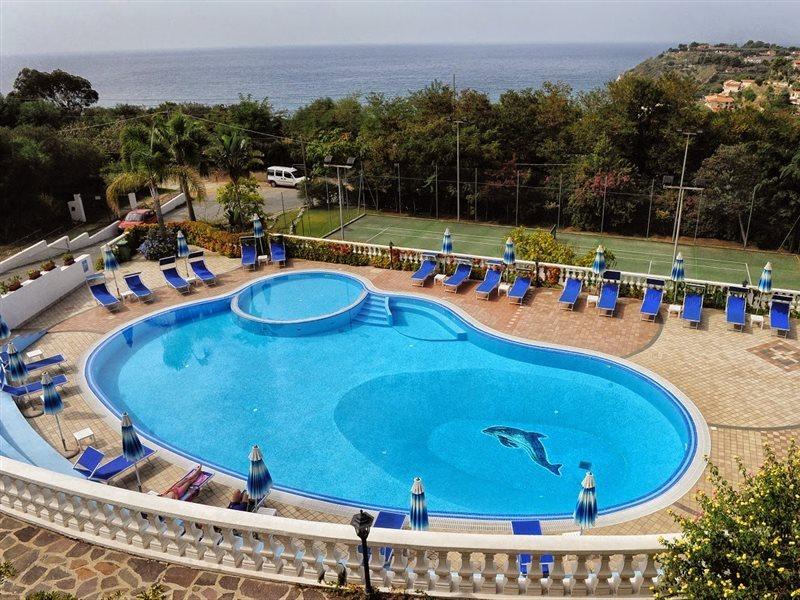 Villaggio Pineta Petto Bianco カーポ・ヴァチカーノ エクステリア 写真